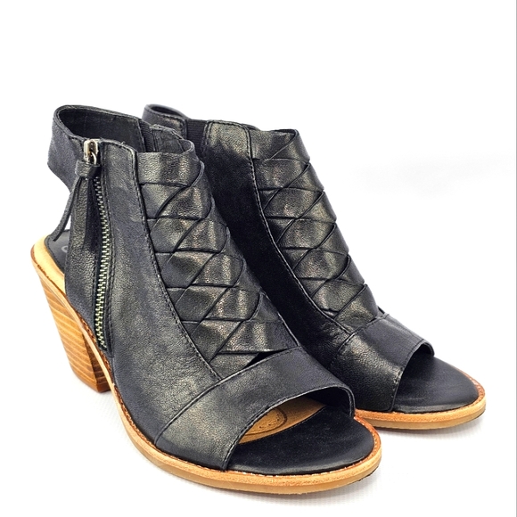 Sofft Mckenna Open-toed Heeled Sandal Black 7 - Picture 1 of 9